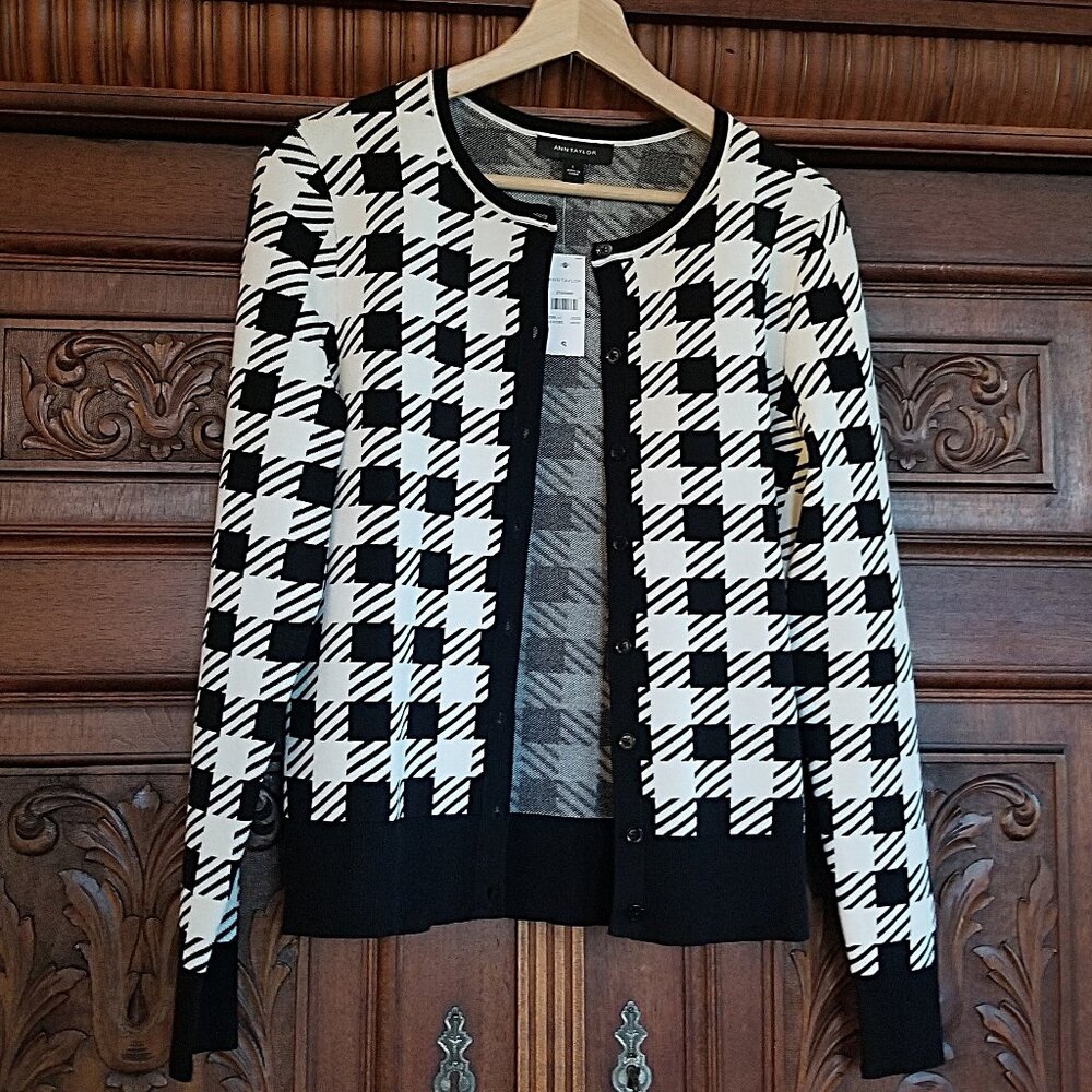 NWT Ann Taylor Houndstooth Cardigan